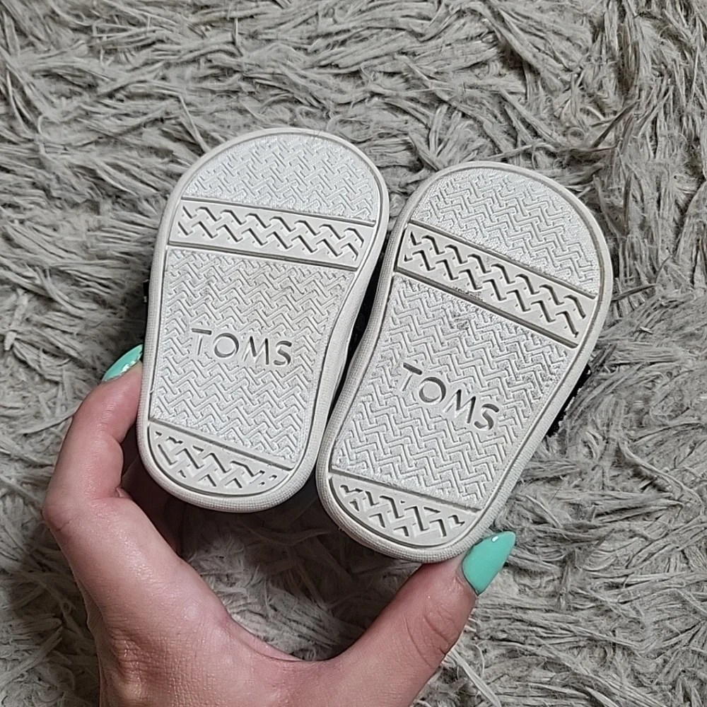 Kids Baby Toms Shoes Size 2 Or T2 Navy Blue & White Artsy Flower Print Spring ✨️